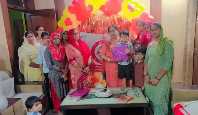 Faridabad News : लिंग समानता और सशक्तिकरण का महत्व दें मनाया बेटी का जन्मदिन