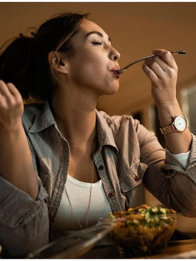 Health Tips: रात में खाई ये चीजें बन सकती हैं आपकी बीमारियों की वजह