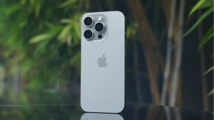 iPhone 17 Battery Upgrade: क्या इस बार Apple पार करेगा 5000 mAh का आंकड़ा? 
