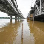 Delhi Flood Update : दिल्ली में यमुना खतरे के निशान से ऊपर