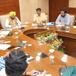 Punjab Breaking News : बाढ़ से पंजाब में 4658 किलोमीटर सड़कें हुई क्षतिग्रस्त : ईटीओ