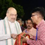Amit Shah Kolkata Visit: कोलकाता  में मां दुर्गा से की प्रार्थना, अमित शाह बोले- बंगाल में बने ऐसी सरकार जो 'सोनार बांग्ला' का निर्माण करे