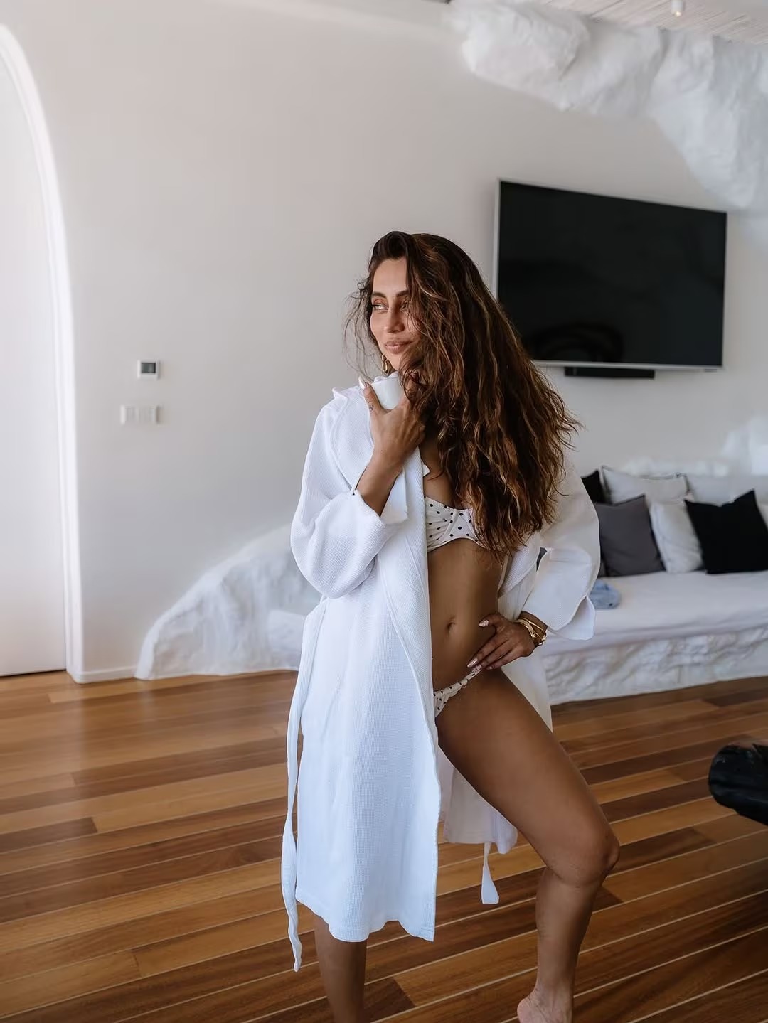 Anusha Dandekar in Bikini