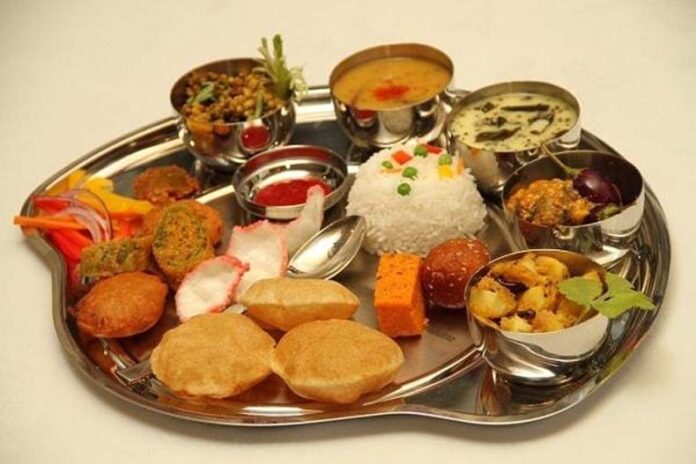Pitru Paksha: जानें श्राद्ध के दिन भोजन में क्या बनाना चाहिए