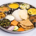 Health Tips: बड़ी थाली, बड़ा निवाला! जानिए कैसे प्लेट का साइज बढ़ा रहा है आपका खाना और सेहत पर असर