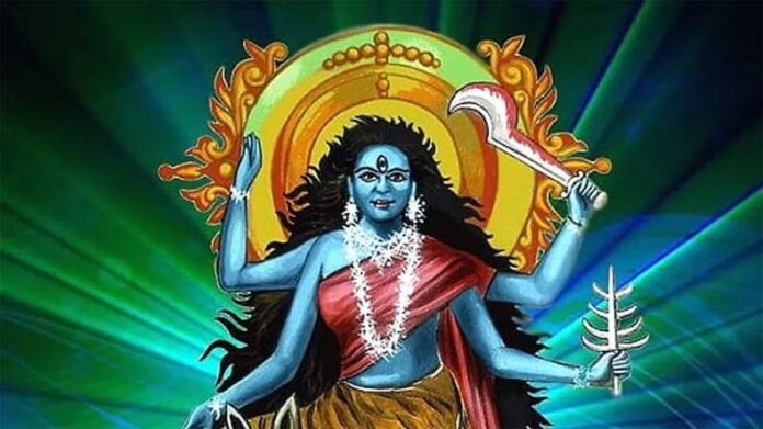 Maa Kalratri: भय, अंधकार और नकारात्मक शक्तियों का नाश करती है मां कालरात्रि