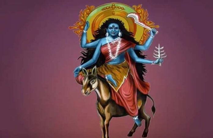 Maa Kalratri Puja: आज नवरात्रि के 7वें दिन करें मां कालरात्रि की पूजा