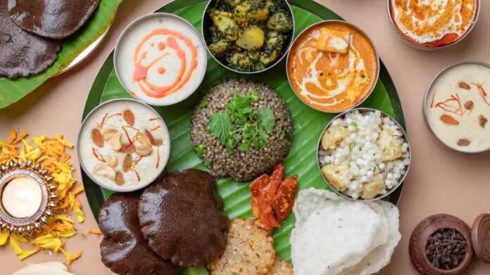 Navaratri Falahar: नवरात्र व्रत में फलाहार में ट्राई करें अलग-अलग रेसिपीज