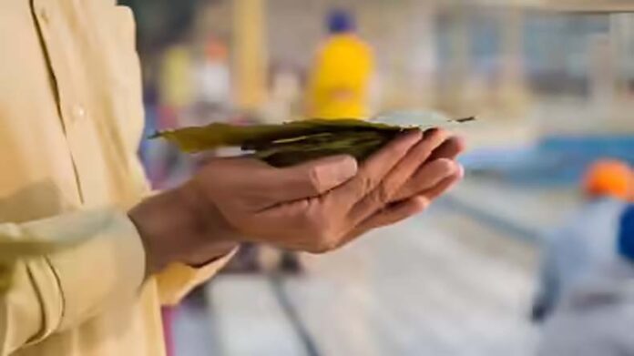 Pitru Paksha Special: गयाजी के जनार्दन मंदिर में जीवित व्यक्ति खुद करते हैं अपना श्राद्ध और पिंडदान
