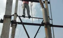 Playing with the lives of electricity workers, department is not providing safety kit