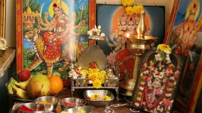 Puja-Paath Niyam: जानें घर के मंदिर में किन मूर्तियों को नहीं रखना चाहिए