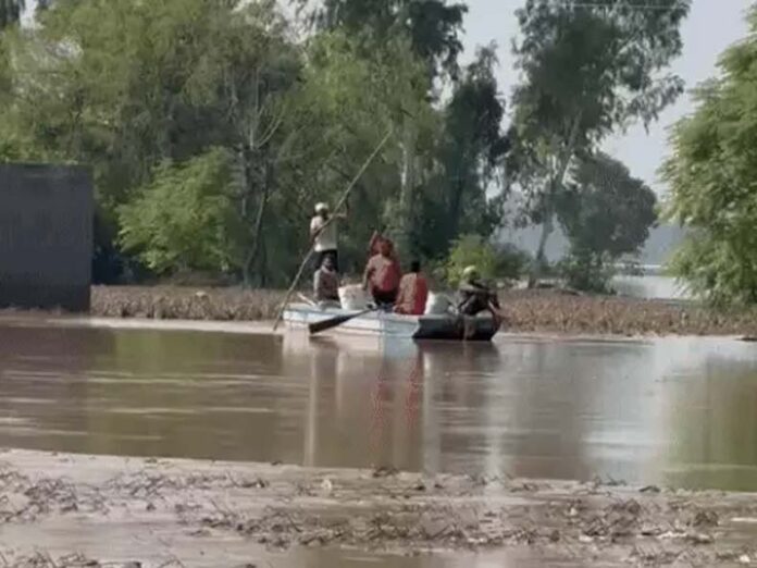 Punjab Weather Update: पंजाब के कई इलाकों में छाए रहेंगे बादल, हल्की बारिश के भी आसार
