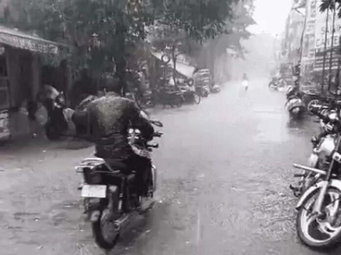 Haryana Weather Update: हरियाणा के 15 जिलों में आज बारिश का अलर्ट