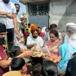 Relief and service work by Aam Aadmi Party in flood affected villages