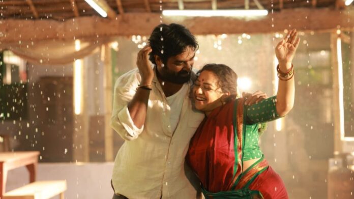 Thalaivan Thalaivii OTT Release: सिर्फ 2 घंटे की फिल्म ने बॉक्स ऑफिस पर मचाई धूम, 3 गुना मुनाफा कमाकर अब OTT पर बनी नंबर 1 Thalaivan Thalaivii OTT Release: सिर्फ 2 घंटे की फिल्म ने बॉक्स ऑफिस पर मचाई धूम, 3 गुना मुनाफा कमाकर अब OTT पर बनी नंबर 1