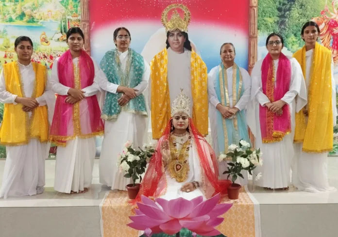 The Brahma Kumaris Kadma service center held a devotional worship ceremony for Goddess Chaitanya Devi during Navratri and Ashtami.
