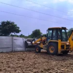 The DTP authorities used bulldozers to demolish the illegal construction of a colony being developed on an area of ​​five acres.