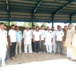 The traders' association expressed its displeasure over the non-commencement of procurement.