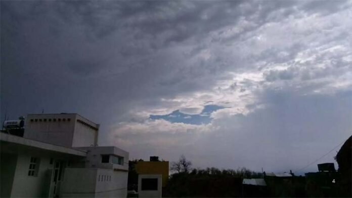 Haryana Weather Update: हरियाणा के 6 जिलों में बारिश की संभावना
