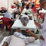 Young people paid tribute to the martyrs by donating blood.