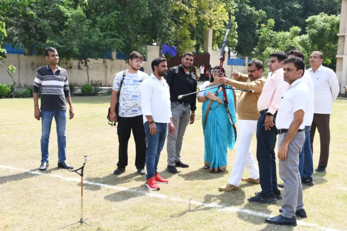 The MDU inter-college archery competition concluded at Agarwal College. Faridabad News : अग्रवाल कॉलेज में हुआ एमडीयू की इंटर कॉलेज तीरंदाजी प्रतियोगिता का समापन