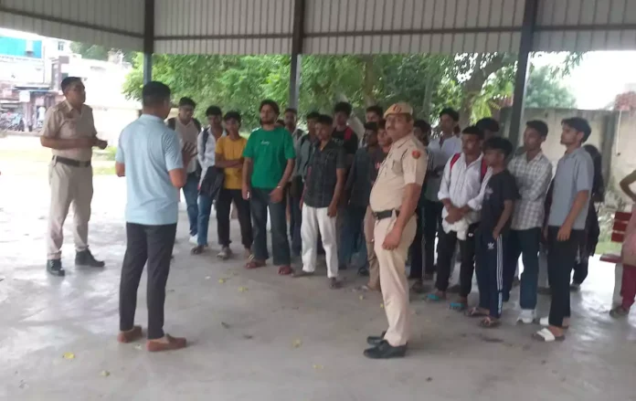 Mahendragarh News : कनीना बस स्टैंड पर चलाया साइबर सुरक्षा और जागरूकता अभियान