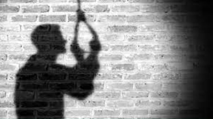 Karnataka Couple Suicide Attempt: कर्नाटक में दिल दहला देने वाली वारदात, पिता ने की बच्चों की हत्या, खुद भी लगाई फांसी