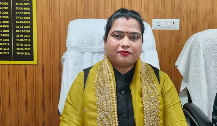 Jind News : गोहाना रोड पर डिवाइडर के सौंदर्यकारण पर खर्च होंगे 21 लाख