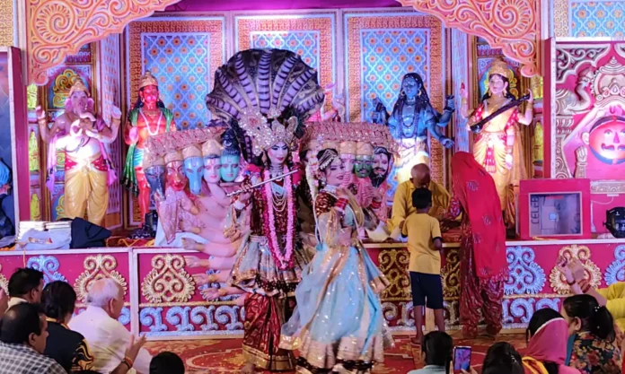 Jind News : नवरात्र की सप्तमी पर मां भगवती के दर्शन के लिए जंयती देवी मंदिर में उमड़ी श्रद्धालुओं की भीड़