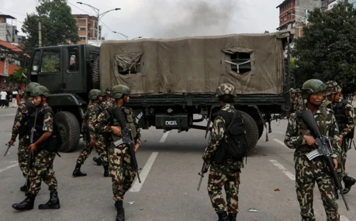 Nepal Breaking: पीएम ओली के इस्तीफे के बाद नेपाल सेना ने संभाली सुरक्षा की कमान