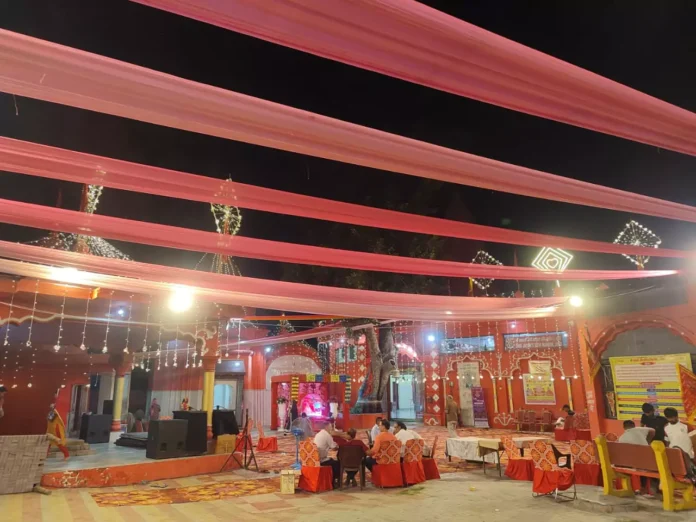 Navratri 2025 : शारदीय नवरात्र पर्व की खुशी में सजे माँ के दरबार