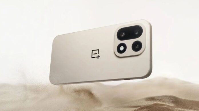 OnePlus 15 India Launch: स्नैपड्रैगन 8 जेनरेशन 5, 7000mAh बैटरी और ट्रिपल कैमरा सेटअप