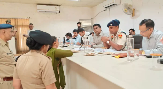 Jind News : परिवेदना समिति की बैठक में रखी 12 शिकायतेंं, आठ का हुआ समाधान