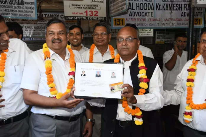 Faridabad News : अधिवक्ता दिनेश कुमार गुप्ता का अनुभव और नेतृत्व क्षमता काउंसिल के लिए लाभकारी साबित : सुरेंद्र शर्मा