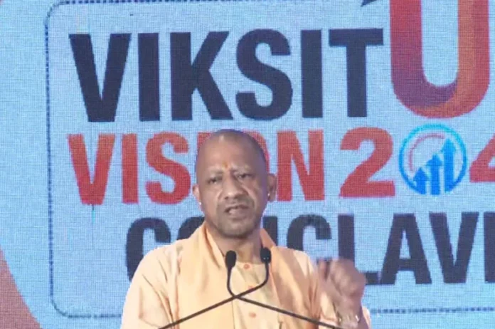 UP CM Yogi Adityanath: मौलाना तौकीर भूल गया होगा कि उत्तर प्रदेश में किसका शासन है