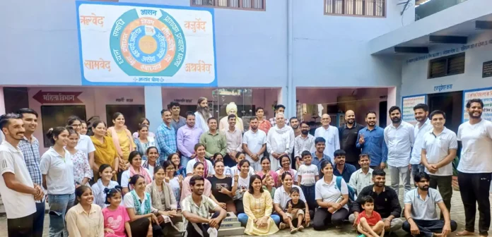 Mahendragrh News : इंदिरा गांधी विश्वविद्यालय के योग विभाग के विद्यार्थियों ने किया प्राकृतिक चिकित्सालय का शैक्षणिक भ्रमण
