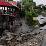 Darjeeling Landslide : दार्जिलिंग में भारी बारिश से भूस्खलन, छह की मौत