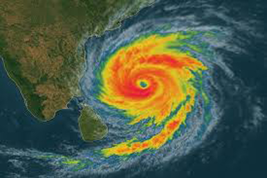Montha Cyclone : आंध्र प्रदेश के तट से कल टकरा सकता है मोन्था Montha Cyclone : आंध्र प्रदेश के तट से कल टकरा सकता है मोन्था