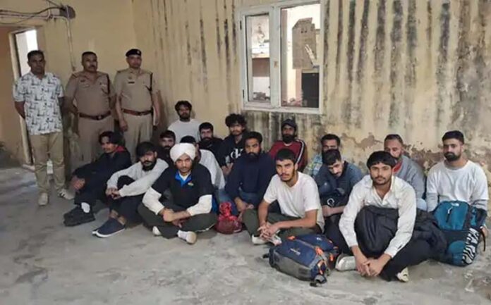 50 Youths Deported: डंकी रूट से अमेरिका गए हरियाणा के 50 युवक डिपोर्ट 50 Youths Deported: डंकी रूट से अमेरिका गए हरियाणा के 50 युवक डिपोर्ट