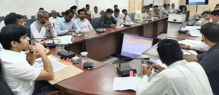 All illegal constructions in the district should be completely demolished, said DC Abhishek Meena to the District Town Planner. All illegal constructions in the district should be completely demolished, said DC Abhishek Meena to the District Town Planner.