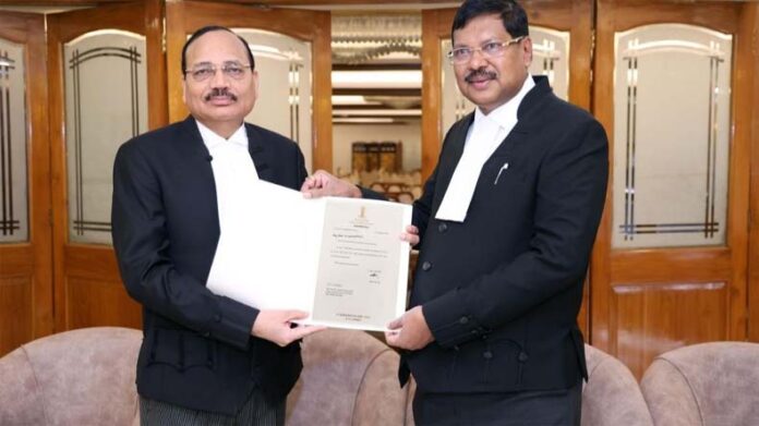 Justice Surya Kant: देश में 53वें चीफ जस्टिस होंगे जस्टिस सूर्यकांत Justice Surya Kant: देश में 53वें चीफ जस्टिस होंगे जस्टिस सूर्यकांत