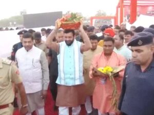 पंचकूला में सीएम नायब सिंह सैनी ने छठ पूजा की।