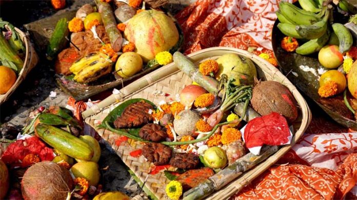 Chhath Puja Samagri: खरना से पहले कर लें छठ की जरूरी चीजों की खरीदारी, देखें पूरी सामग्री लिस्ट