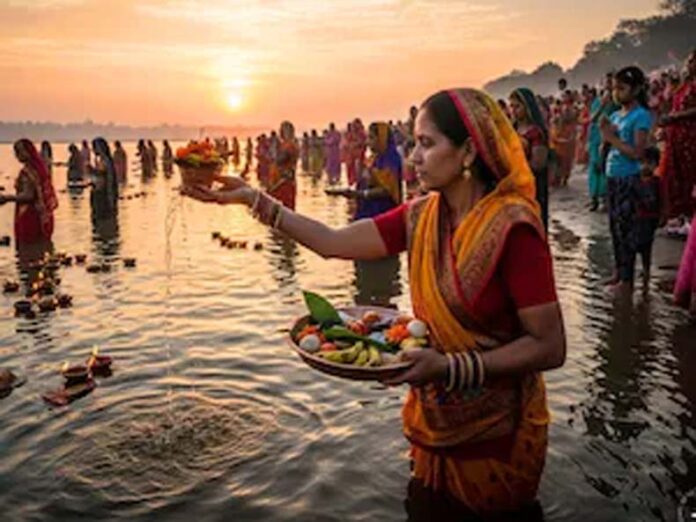 Chhath Vrat: भूल से टूट जाए छठ का निर्जला व्रत, तो ऐसे करें प्रायश्चित Chhath Vrat: भूल से टूट जाए छठ का निर्जला व्रत, तो ऐसे करें प्रायश्चित