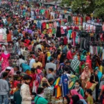 Even on Choti Diwali, the markets remained crowded throughout the day.