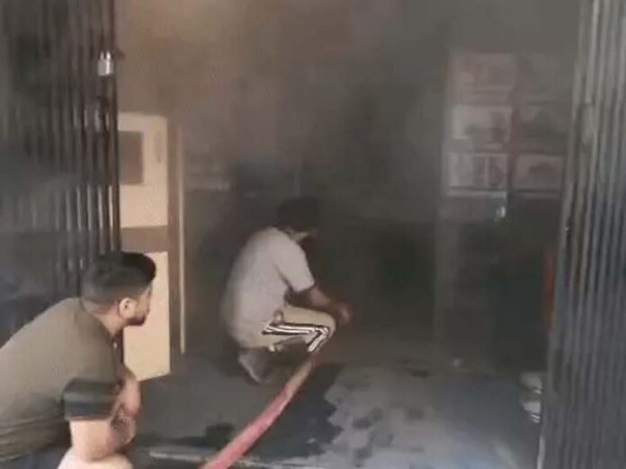 Amritsar SBI Branch: अमृतसर में एसबीआई की शाखा में लगी आग