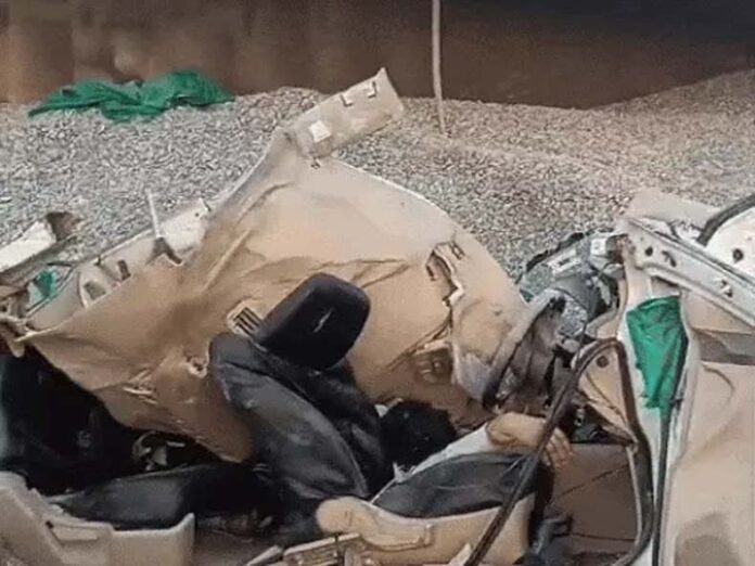 Gurugram Road Accident Death: गुरुग्राम में कार पर पलट रोड़ी से भरा ट्रॉला, 1 की मौत