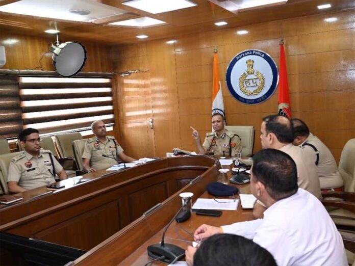 Haryana Police: सॉरी, प्लीज और थैंक्यू बोलेगी हरियाणा पुलिस, डीजीपी ने दिए निर्देश Haryana Police: सॉरी, प्लीज और थैंक्यू बोलेगी हरियाणा पुलिस, डीजीपी ने दिए निर्देश