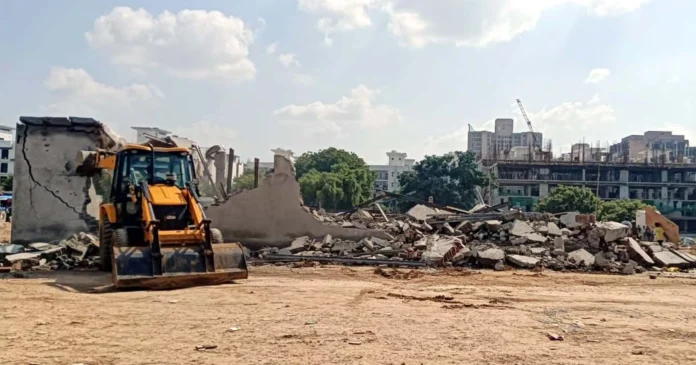 Illegal constructions demolished in Hayatpur village of Manesar Municipal Corporation
