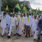 JJP workers took to the streets to protest against the government's refusal to procure millet at the MSP and the shortage of DAP.